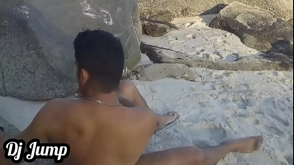 I ate the married Desirenovinha on the beach in abrico RJ