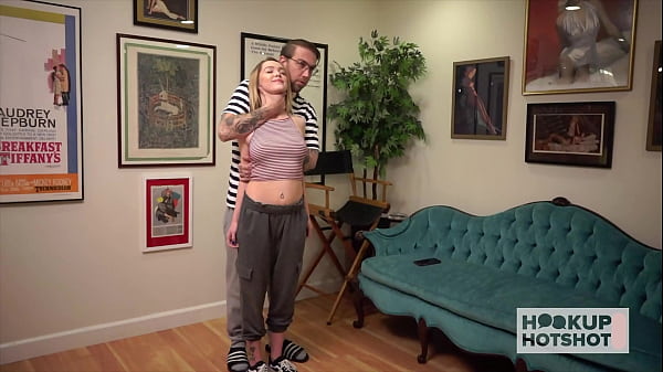 Tiny Hooker Nikole Nash Is Addicted To Bryan Gozzling's Sloppy Sex!