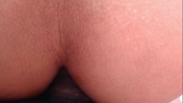 loose the white girl's ass