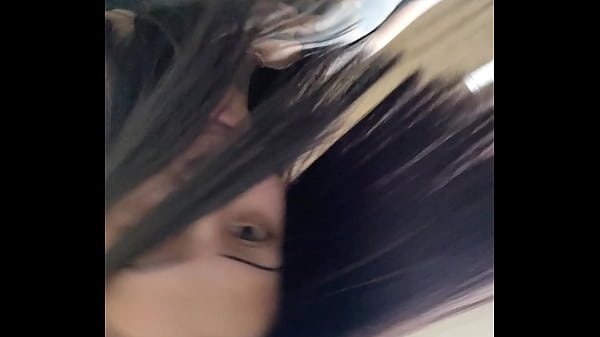 thumb sentada gostosa