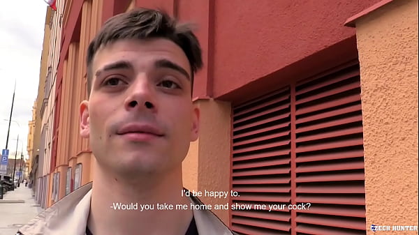 Straight Guy Agrees to Get Fucked Raw In The As...