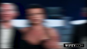 WIFEY Anal-Craving Hotwife Nadia White Gapes Wide Open For BBC