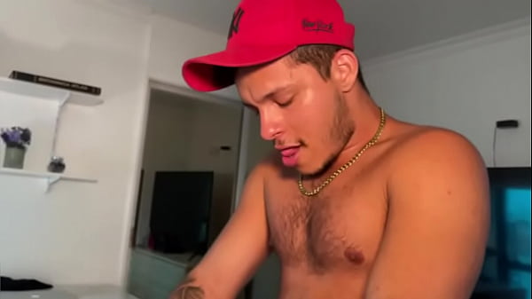 Dupla Penetra&ccedil;&atilde;o no Gostoso do Lesses Boy, Duas...