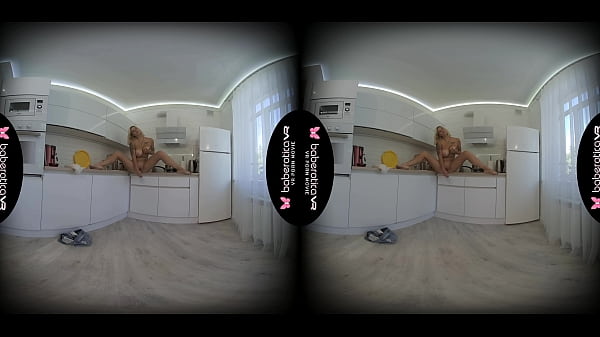 Solo chick, Cindy Key is masturbating all day, in VR