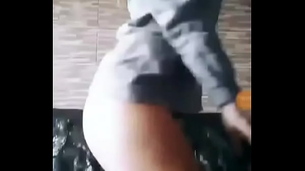 Nicole Leguizamon bailando 2