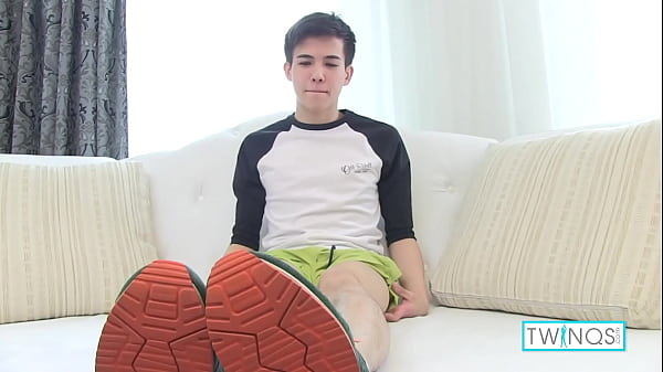 Cute Twink Xander Fingers His Asshole And Wanks...
