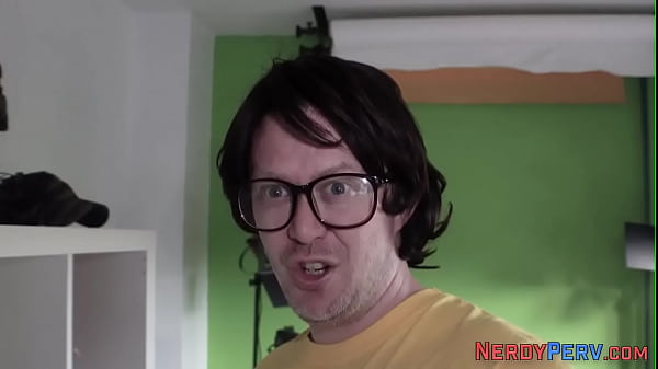 Yorkshire guy sperms brit in glasses