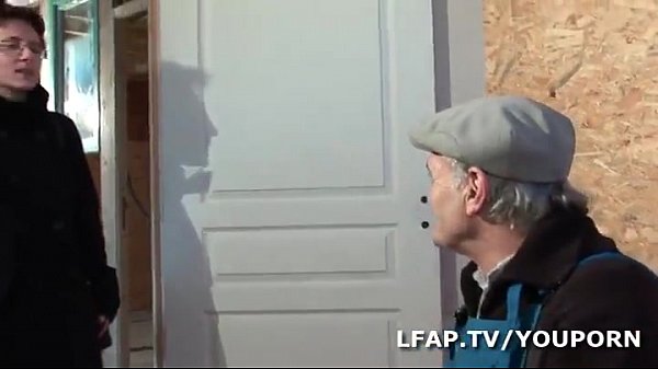 Download Video - YouPorn - Mature francaise paye avec son corps