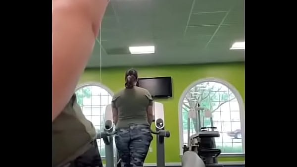 At the gym after work and I thought I'd give you freaks something to look atFindom femdom