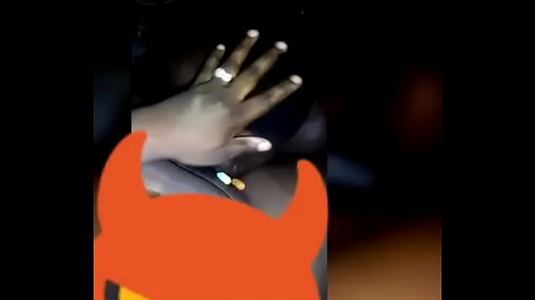 Casa de agua hombre come coño popse