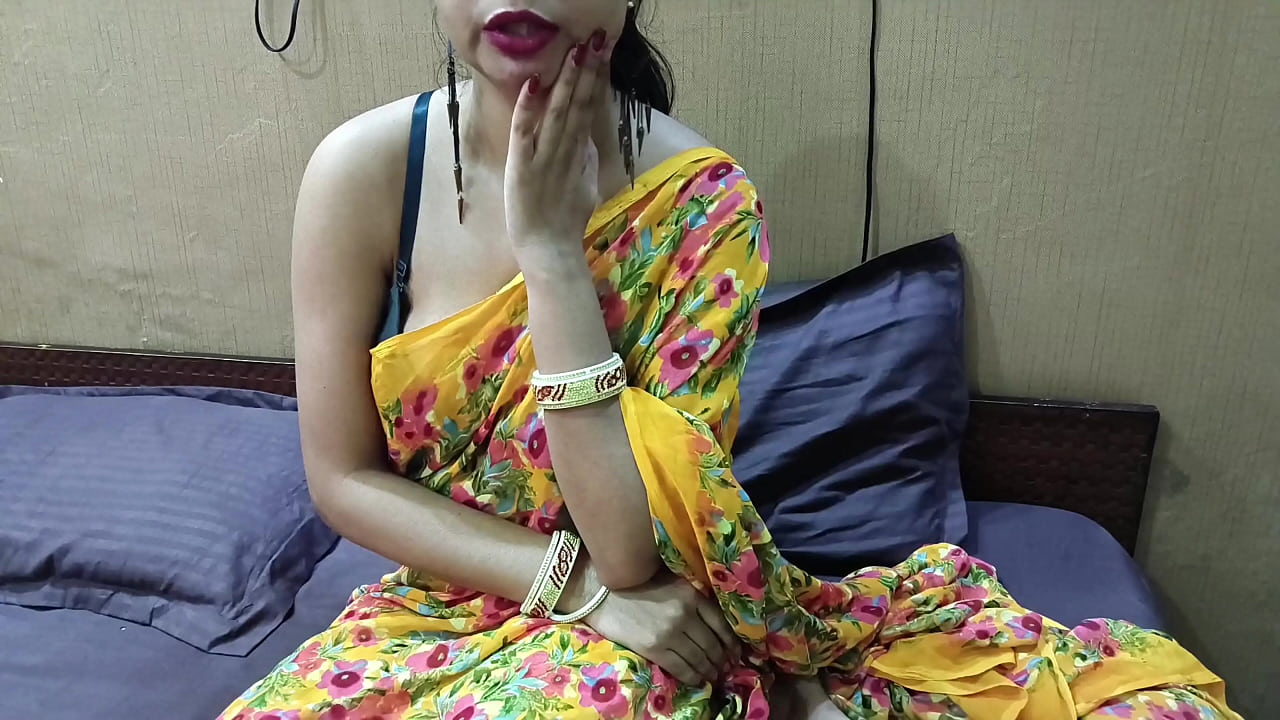 Indian Punjabi Ma putt new Desi chudai full gaaliyan Punjabi full HD Desi sardarni stepmom fucked with big cock bund Mari in Kitchen Punjabi audio