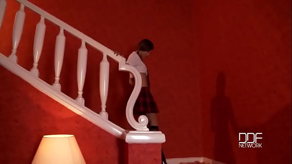 School girl takes a wizz!