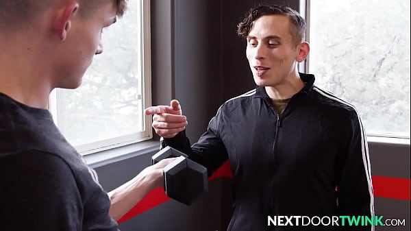 Slutty Twink Seduces Hunk Trainor - Dante Martin, Avery Jones - NextDoorTwink