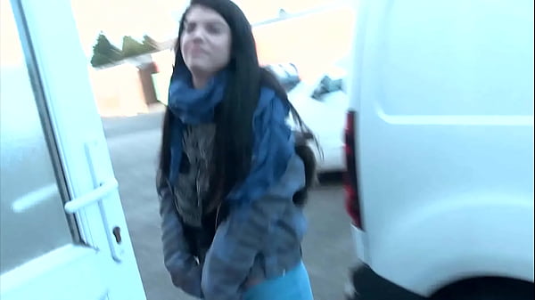 Beauty Lucia Love pissing outdoors