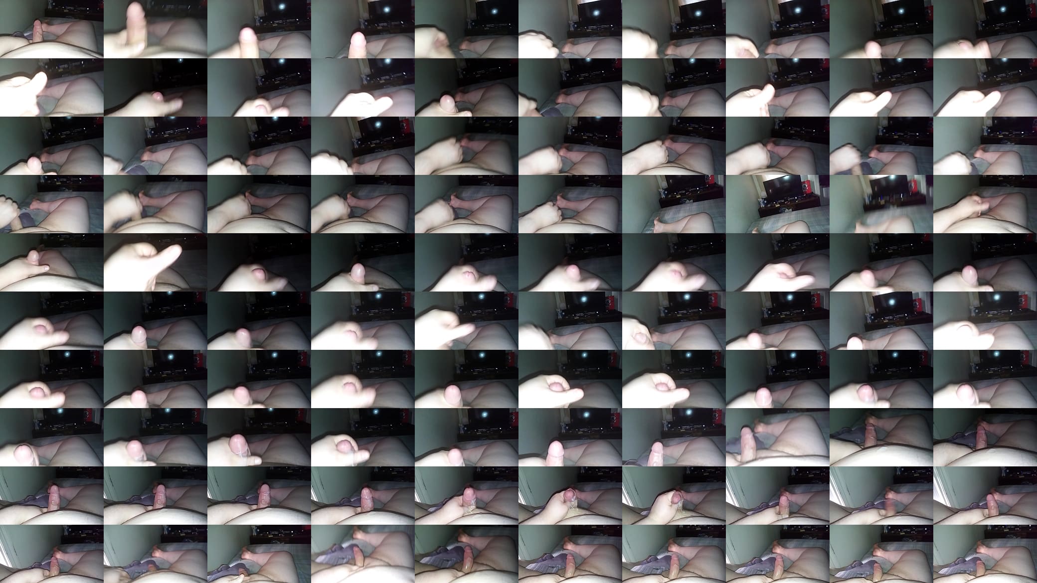 Cumming while watching porn 预览图