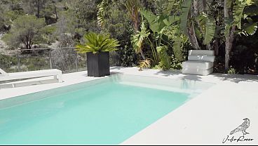 Tremenda Latina recibe un buen masaje y una polla enorme negra para su enorme co&ntilde;o - JULIOROCCO