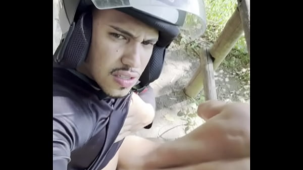 o motoboy me comeu no mato