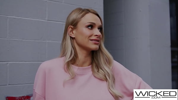 Beautiful Blondes Emma Hix And Blake Blossom Get Dicked Hard