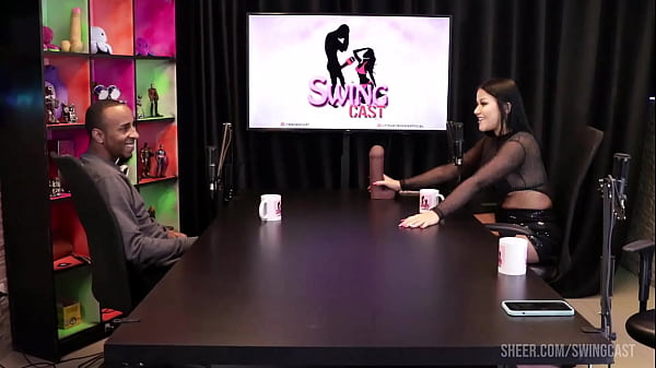 black makes the hot slut suck his big dick, leaving the presenter excited - Swing Cast with Tifany Rocha, black Top Oficial, Alice Vasconcelos, Didy Reis and Will Mastro (WATCH