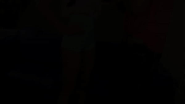 Meu marido chamou dois amigos em casa para assistir o futebol o time dele perdeu e eu ganhei uma deliciosa dp (VIDEO NOVO)