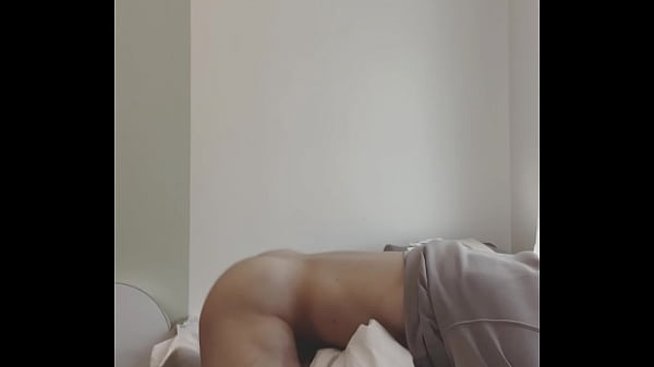 Download Video - Horny man blast a huge load by pillow humping