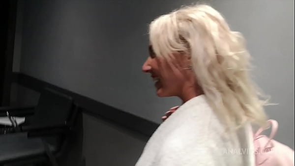 Rich cuckold orders BBC in anal for his wife JL049