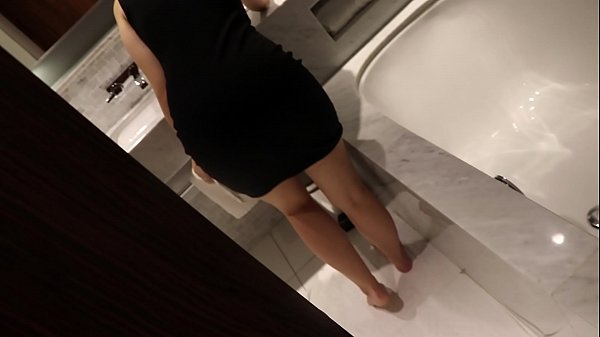 I spied on my stepmom while she jerked off in the bathroom Part 1
