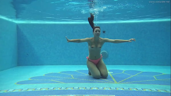 Sazan Cheharda on and underwater naked swimming