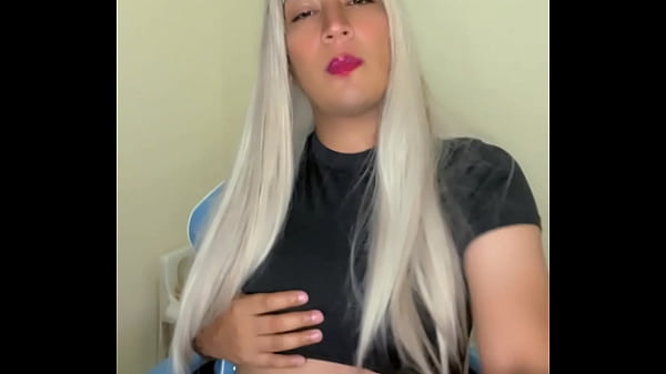 Download Video - Transexual con tetas ricas y pene delicioso