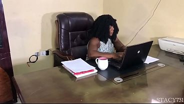 Download Video - &lpar;HXS&rpar; OFFICE CLEANER FUCK HR RIGHT INSIDE HER OFFICE