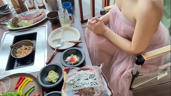 Would you like to warm up in winter while eating delicious food together?