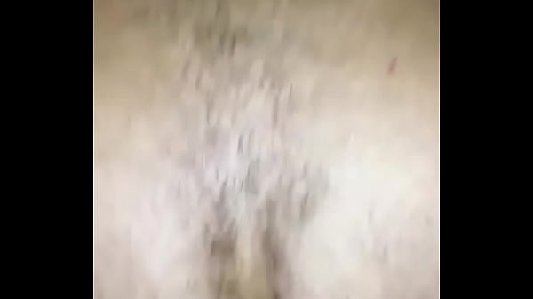Download Video - Novinho pirocudo leitando urs&atilde;o