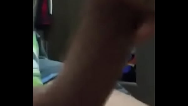 Playero se la jala y le salen mecos