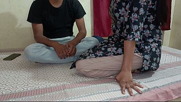 Fucking friend's landlady aunty in his room, desi Indian hot sex in Hindi audio