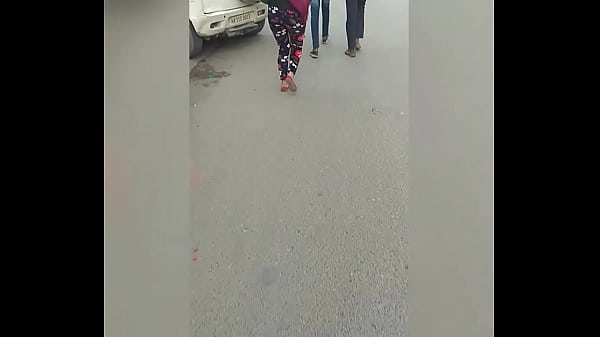 Big ass walking on road indian babe135410004