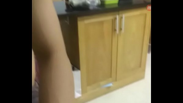 Download Video - Ba thằng ở gh&eacute;p m&ograve; cu nhau cực nứng phần 1