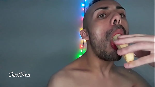 Download Video - Te quiero mamar el banano