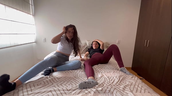 My nose hurts, not my vagina, I want to fuck!!