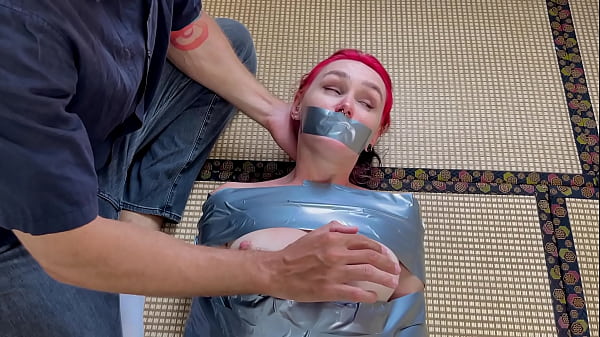 Download Video - I wrapped her whole body in ducttape