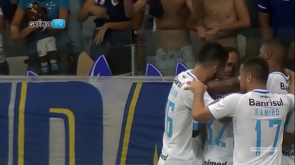 Gaúcho safado passando a mangueira nas Marias