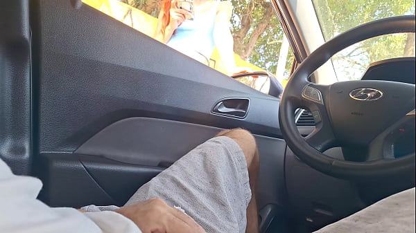 Risky handjob for a naughty girl on the street who was at the bus stop!