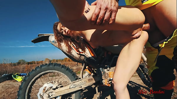 I got a ride on a motorcycle and got fucked in ...