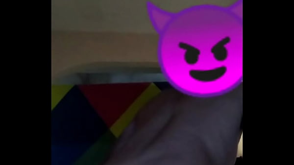 Novinho dançando funk pelado