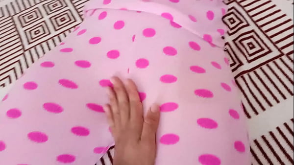 Sobrina Inocente Se Lleva Tremenda Follada Mientras Descansa