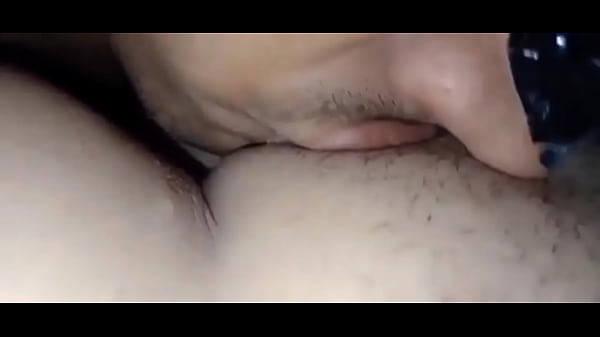 Download Video - Cheguei da foda com meu chefe e j&aacute; mandei meu corno limpar minha buceta gozada