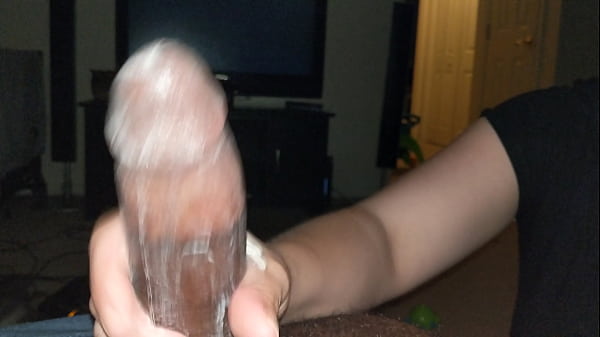 Mrroar - Quick hand job after a long day