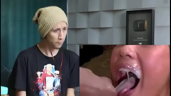 thumb react a porno