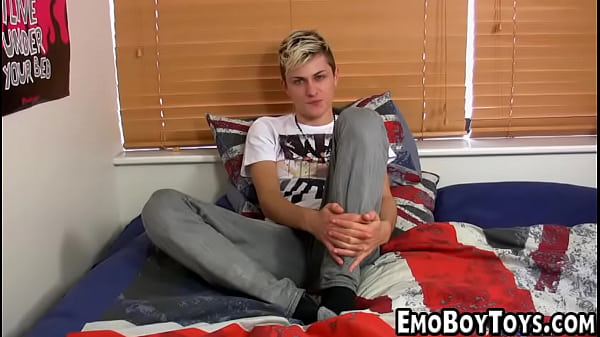twink teen loves jerking off