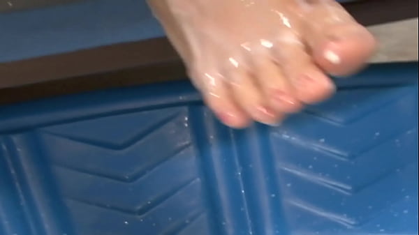 Jenna Haze and Her Pretty Feet Know How to Please a Studs Hard Dick