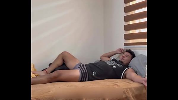 Rompi&eacute;ndole culito a vaquero, me la chupa como ...